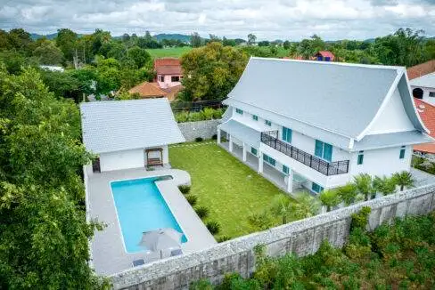 Casa de 5 quartos com piscina Pattaya