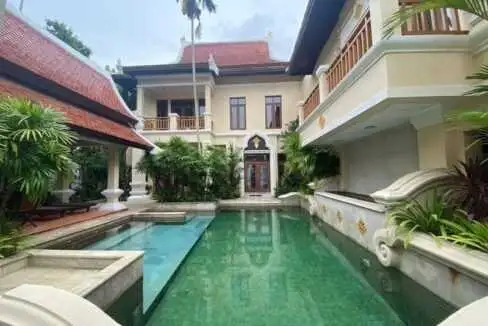 Villa de 3 chambres avec piscine à vendre Jomtien