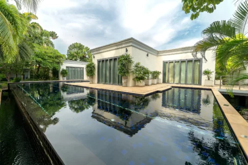 Villa de luxe avec piscine de 3 chambres à vendre