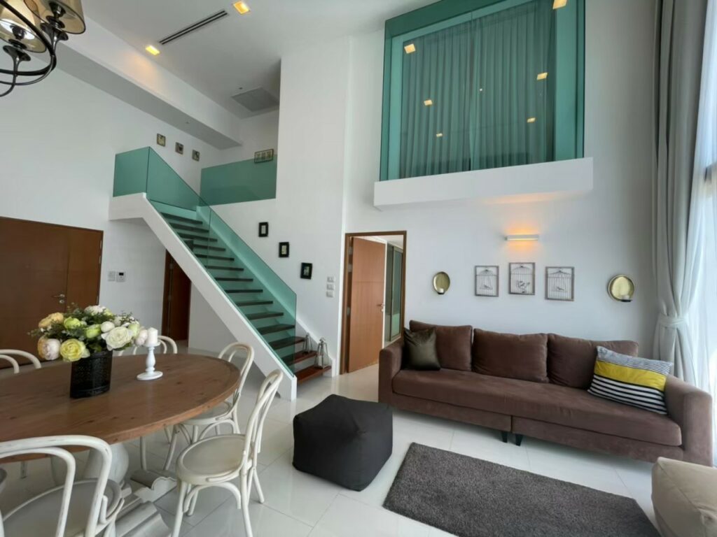 2 Bedroom Beach Front Condo For Rent Pattaya