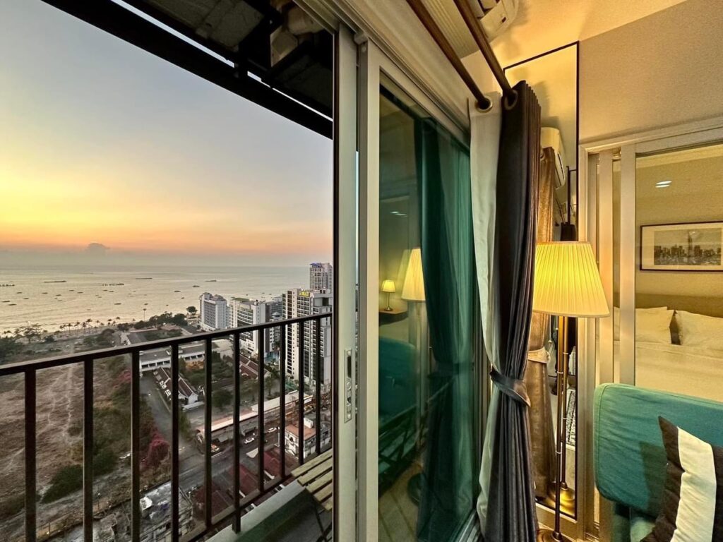 1 Bedroom Sea View Condo For Sale Central Pattaya