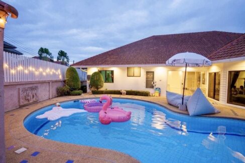 4 Bedroom Pool Villa For Rent Soi Khao Talo